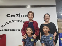 Delegația clienților indonezieni a vizitat Cozing Medical